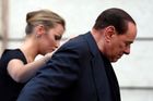 Italský expremiér Berlusconi je v nemocnici. Trpí leukémií, potvrdil lékař