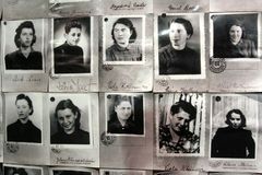 Červený kříž skončí s hledáním obětí holocaustu