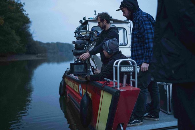 Z natáčení seriálu ČT Kamarád, jehož premiéra je plánovaná na rok 2026.