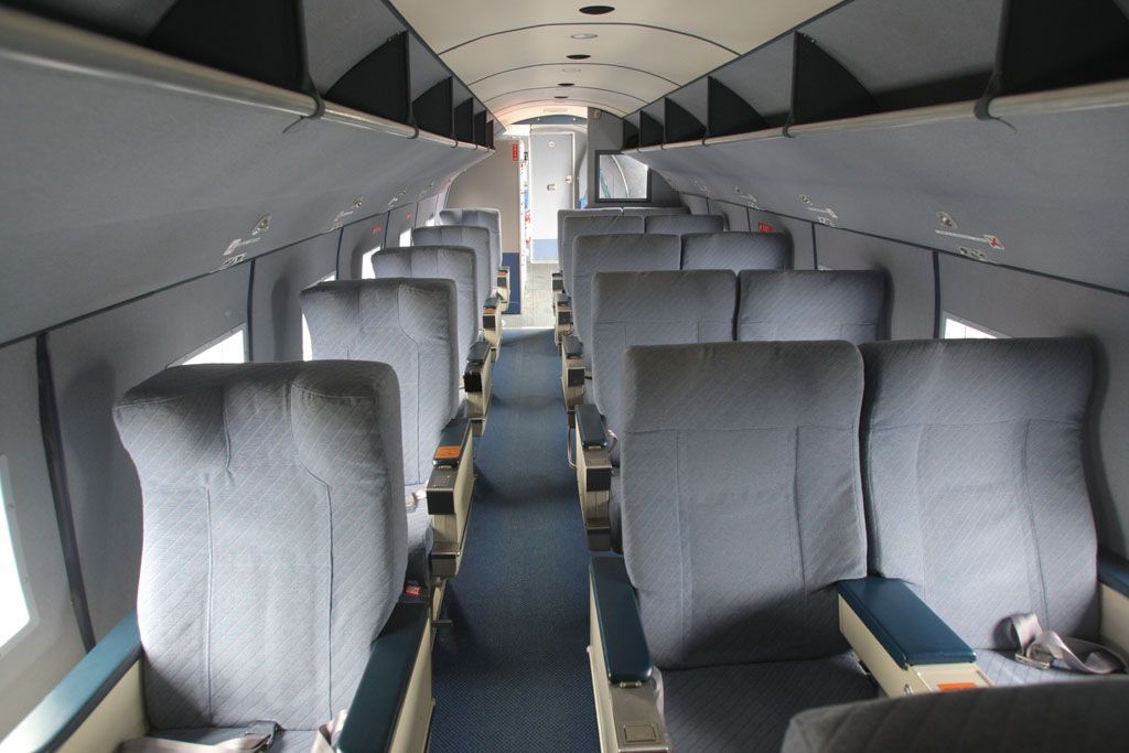 DC-3 na letišti v Ruzyni