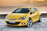 Opel GTC 1.4 Trubo 88 kW (475 900 Kč) - Německé kupé nabídne možnost nastavit podvozek za příplatek 21 tisíc korun. Dostupný je od přeplňovaného čtyřválce.
