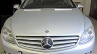 Mercedes Benz S600 220 typu sedan za minimálně 246 950 korun.