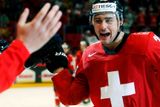 Neskutečný úspěch slaví hokejisté Švýcarska, kteří díky dnešnímu vítězství v semifinále mají ze světového šampionátu jisté minimálně stříbro, a tedy první medaili po šedesáti letech.
