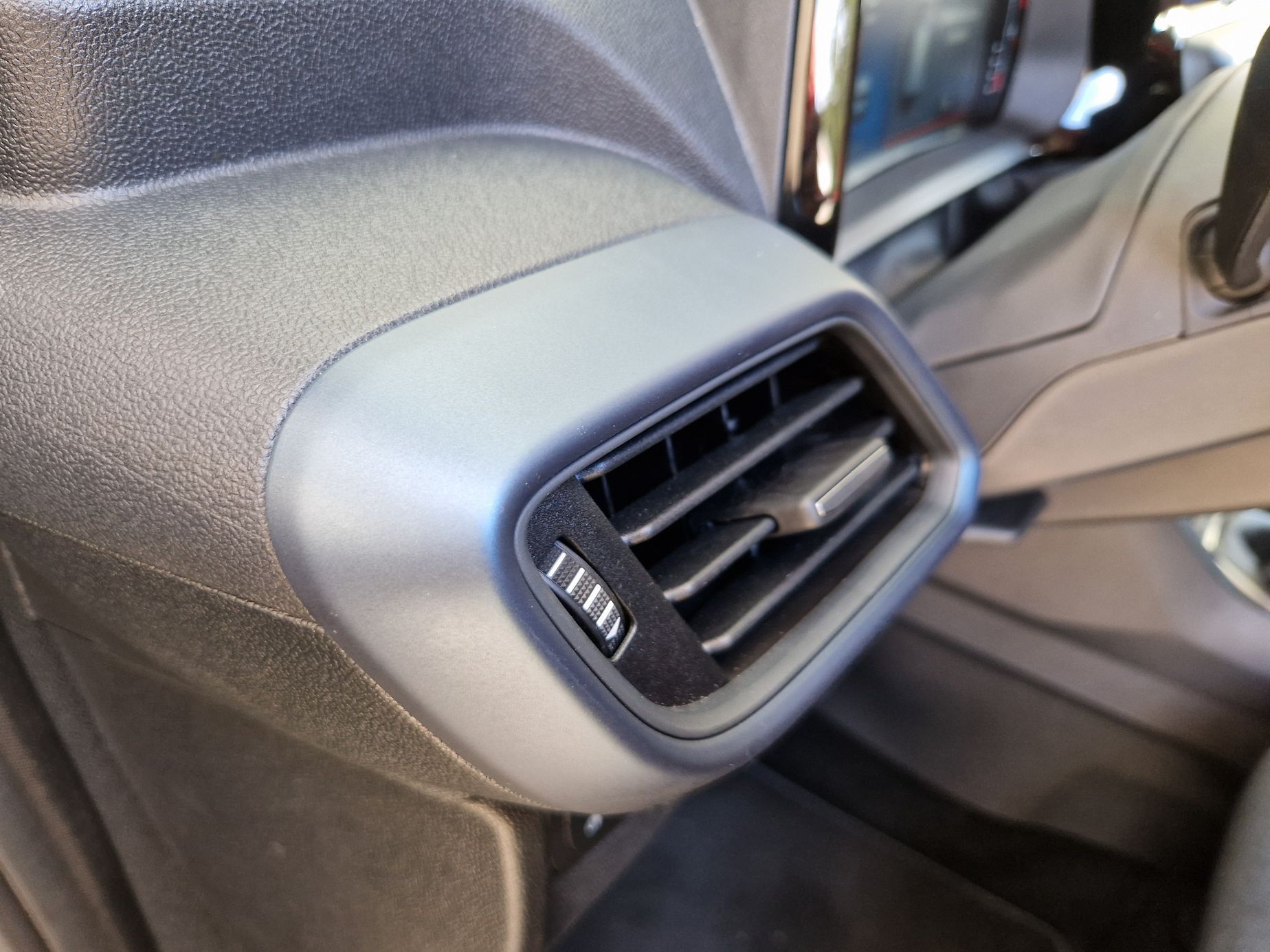 Ford Tourneo Courier Active test