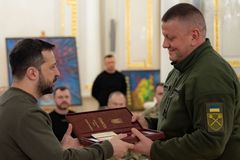 Sociologové na Ukrajině porušili dohodu. Průzkum odhalil komplikaci pro Zelenského