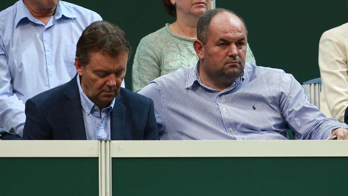 Miroslav Pelta (vpravo) má prý pár nápadů, jak situaci kolem místopředsedy asociace Romana Berbra vyřešit. Tak se nechme překvapit