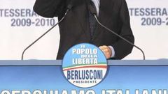 Zraněný Silvio Berlusconi - proslov na mítinku před útokem
