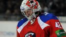 Hokejový brankář Lva Praha Tomáš Pöpperle v utkání KHL proti CSKA Moskva.