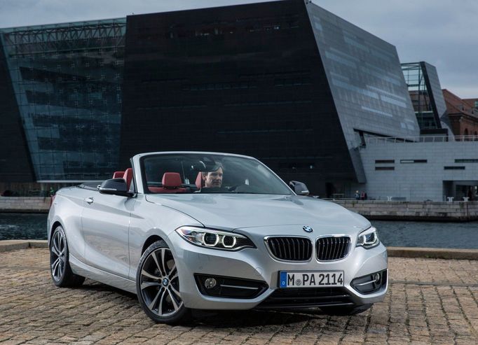 Nový malý kabriolet odvozený od kupé řady 2 začne nabízet automobilka BMW.