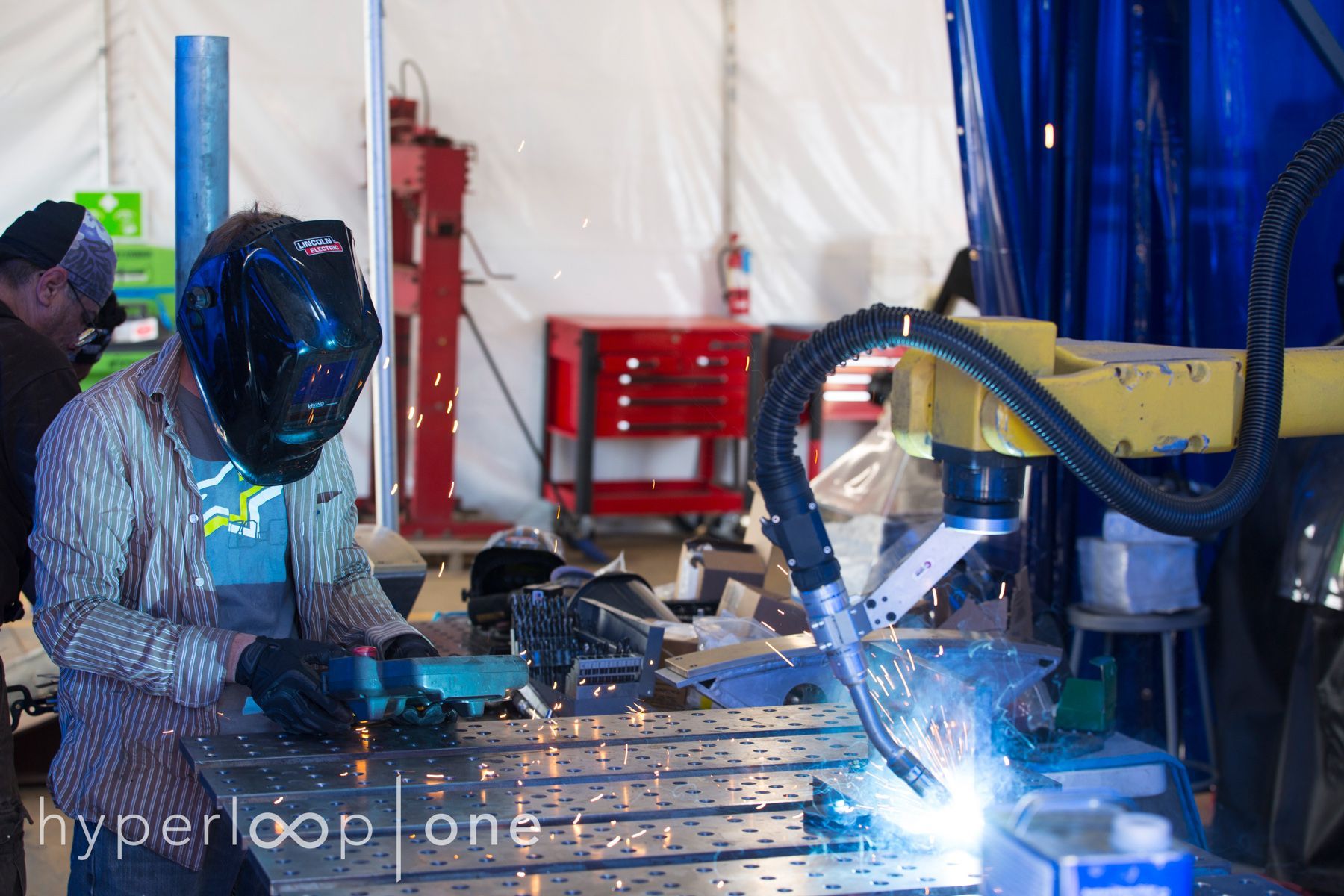 Hyperloop One - před testem