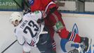 Finále KHL, Lev-Magnitogorsk: Topi Jaakola - Jevgenij Timkin (23)