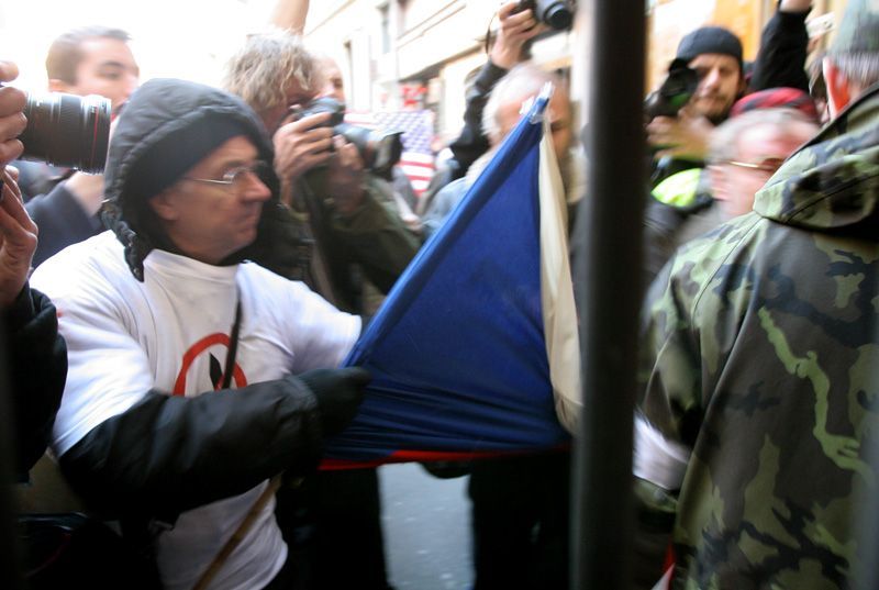 Demonstrace na Národní třídě