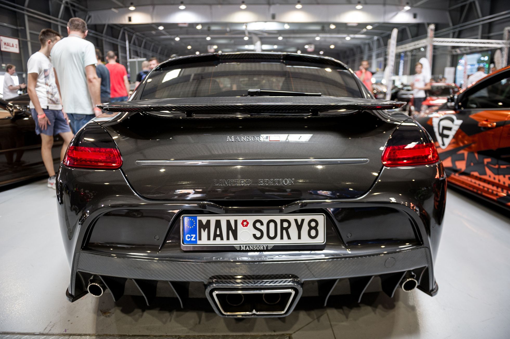 Escape6 Prague car festival tuning 2019