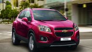 Chevrolet Trax je pokrevní sourozenec Opelu Mokka. Cena se zřejmě nebude příliš lišit od 380 000 korun, za něž je toto malé městské SUV dostupné u dealerů Opelu.