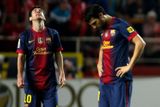 Ve španělské fotbalové La Lize se v sobotu hrálo napínavé utkání mezi domácí Sevillou a Barcelonou. Barcelona prohrávala už 0:2. Takto reagovali na druhý sevillský gól Lionel Messi a Cesc Fabregas.