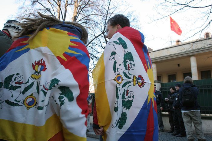 Tibet, demonstrace k 47.výročí okupace.