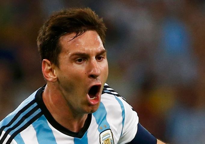 Argentina's Lionel Messi celebrates scoring a goal against Bosnia during their 2014 World Cup Group F soccer match at the Maracana stadium in Rio de Janeiro June 15, 2014