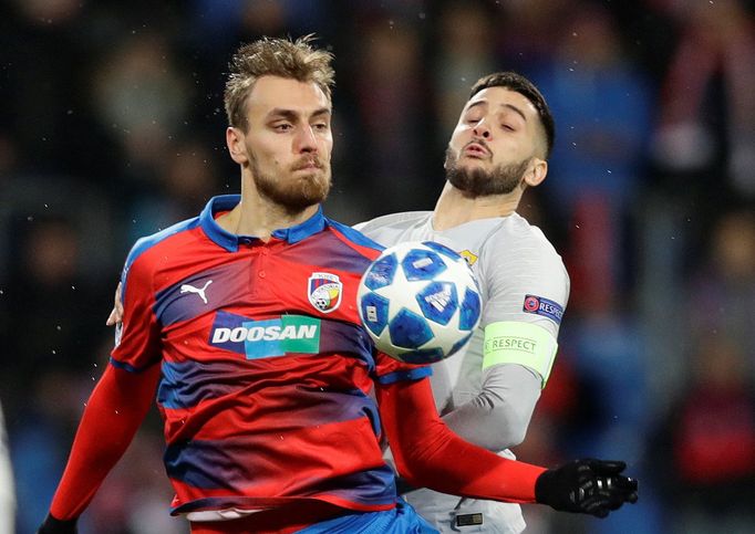 Viktoria Plzeň - AS Řím: Konstantinos Manolas a Tomáš Chorý