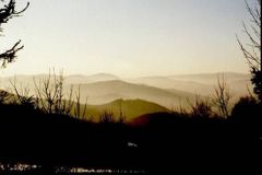 Česko pohltí inverze: na horách slunce, v údolích mlhy