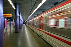 Příští stanice Depo Zličín. Praha prodlouží metro B a postaví parkoviště pro 600 aut