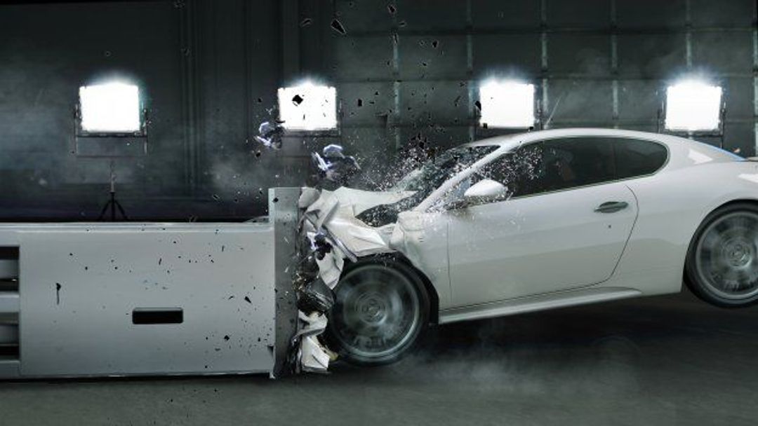 Testování bezpečnosti aut: Od virtuálních simulací až po crash test