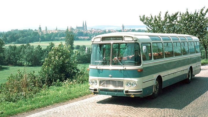 Těžký úkol v nelehké době. Karosa musela nahradit 706 RTO, problém byla životnost