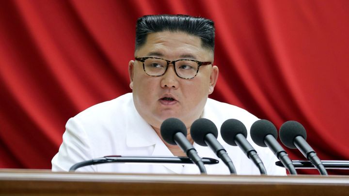 Hypersonický kluzák, nebo ponorka? Kim Čong-un slíbil, že KLDR představí novou zbraň