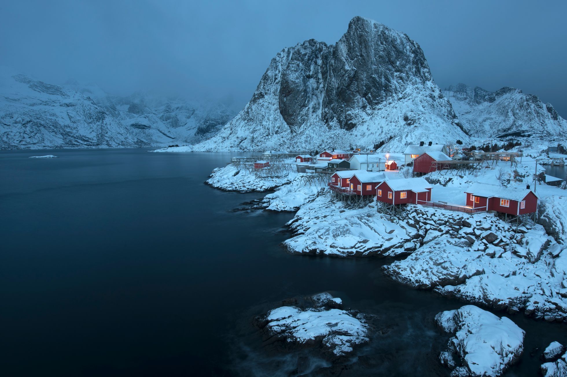 Ilustrační fotografie, Norsko, Laponsko, Fjord, za polární kruh, 2018