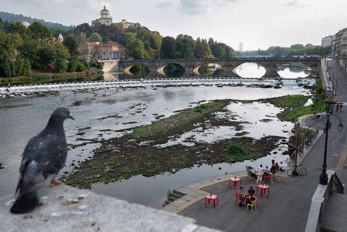 Průřez tvorbou fotografa Týdeníku Respekt Matěje Stránského za rok 2022.