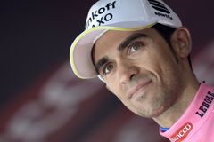 Contador si upevnil vedení na Giru, Češi jsou dál v desítce