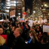 Demonstrace v Seattlu namířené proti Donaldu Trumpovi a podporující impeachment.