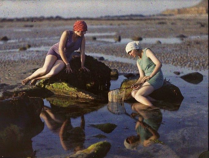 Autochrom  byl raný proces barevné fotografie patentovaný roku 1903 bratry Lumièrovými a komerčně vyráběný v letech 1907 až 1935.