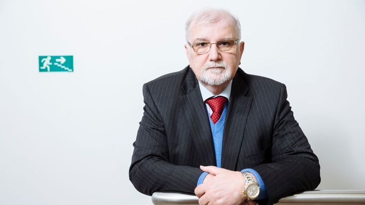 Děti měly dostat přes držku a ne stávkovat, řekl šéf svazu průmyslu. Teď se omluvil