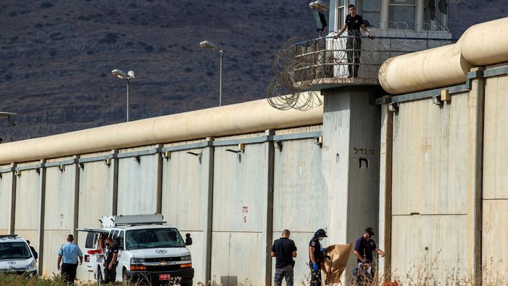 Využili stavební závady. Z přísně střežené věznice v Izraeli uprchlo šest Palestinců; Zdroj foto: Reuters