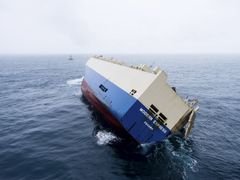 Patnáct nákladních lodí vypustí tolik škodlivých látek jako všechna auta na světě.