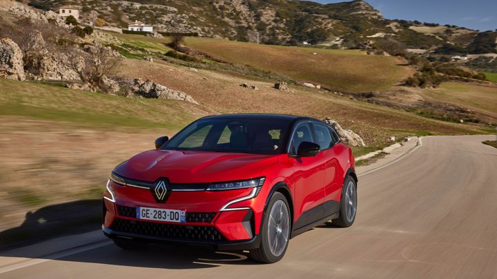 Mezi elektrickým psem a vlkem. Svezli jsme se Renaultem Mégane E-Tech; Zdroj foto: Renault