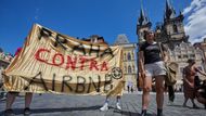 Praha, Staroměstské náměstí, happening, demonstrace, overturismus