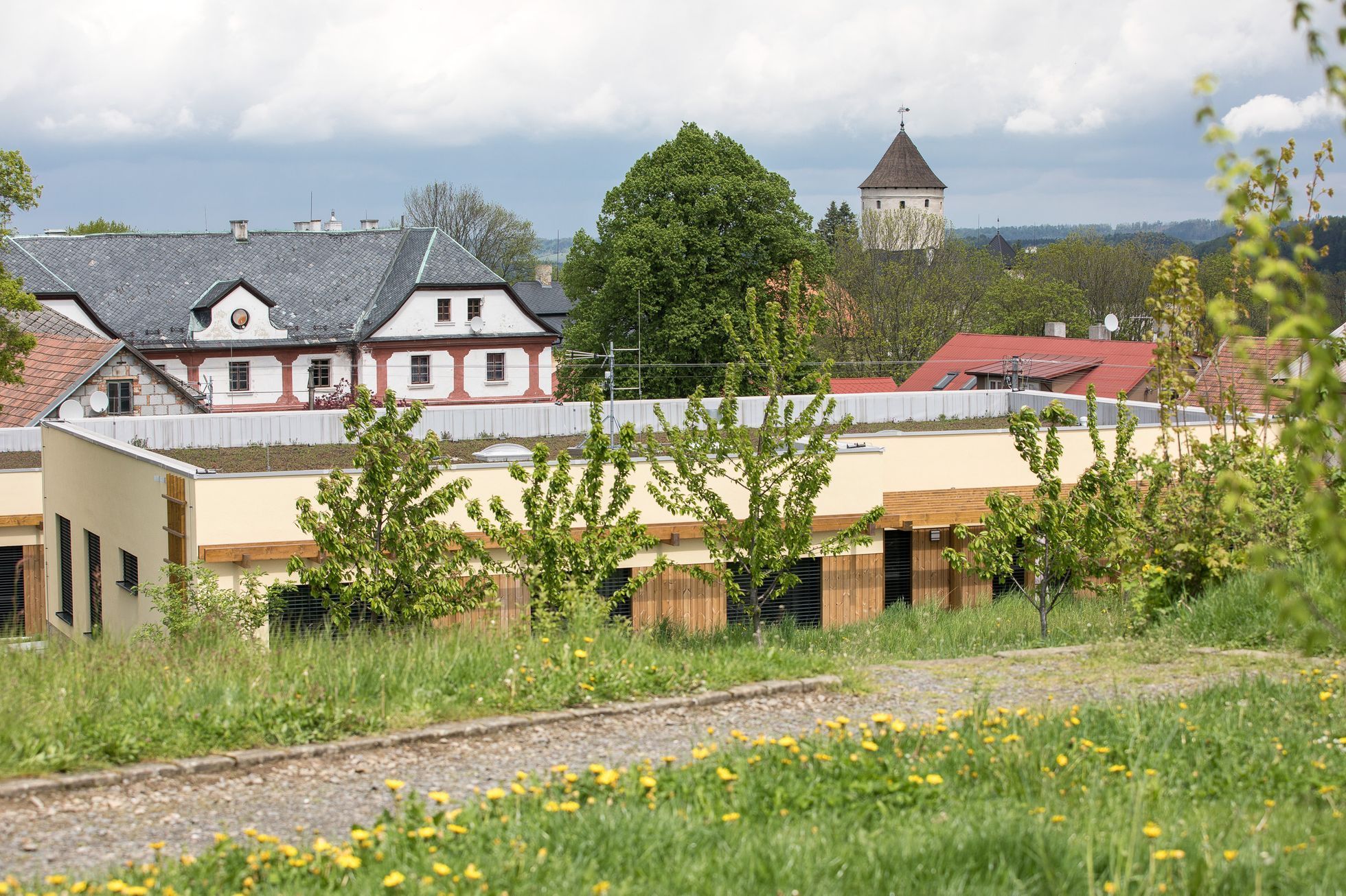 Hrad Rychmburk a Domov se zvláštním režimem Předhradí - Domov na cestě - sociální pobytová služba, chráněné bydlení, Pardubický kraj