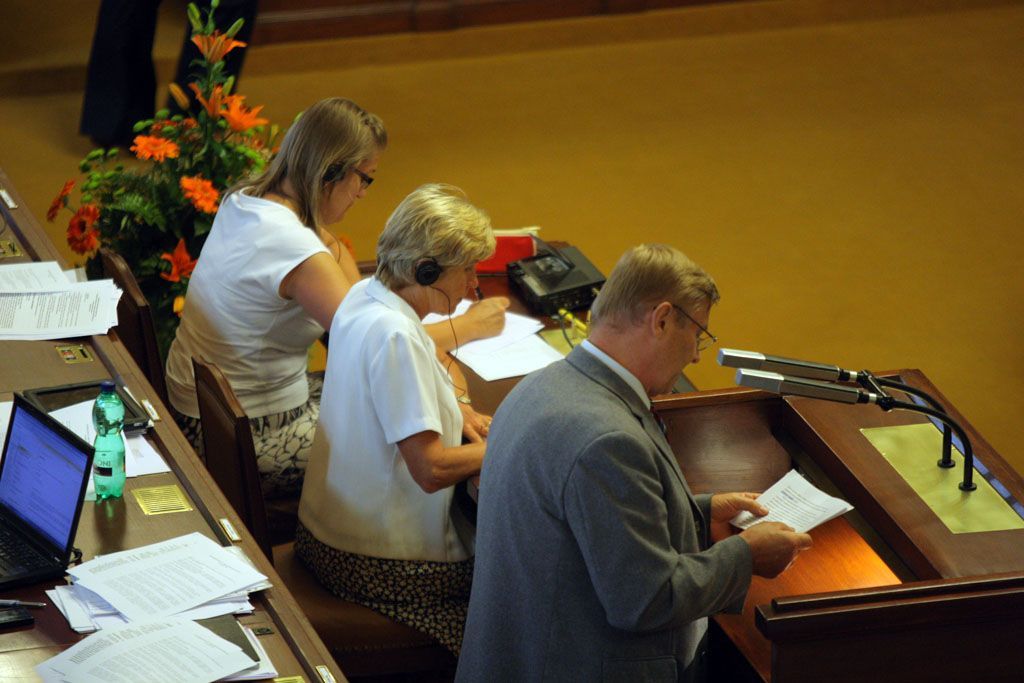 Ve sněmovně po prázdninách