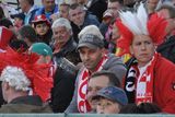V Polsku je plochá dráha národní posedlostí, fanoušci v červené a bílé vévodili také tribunám na Markétě.