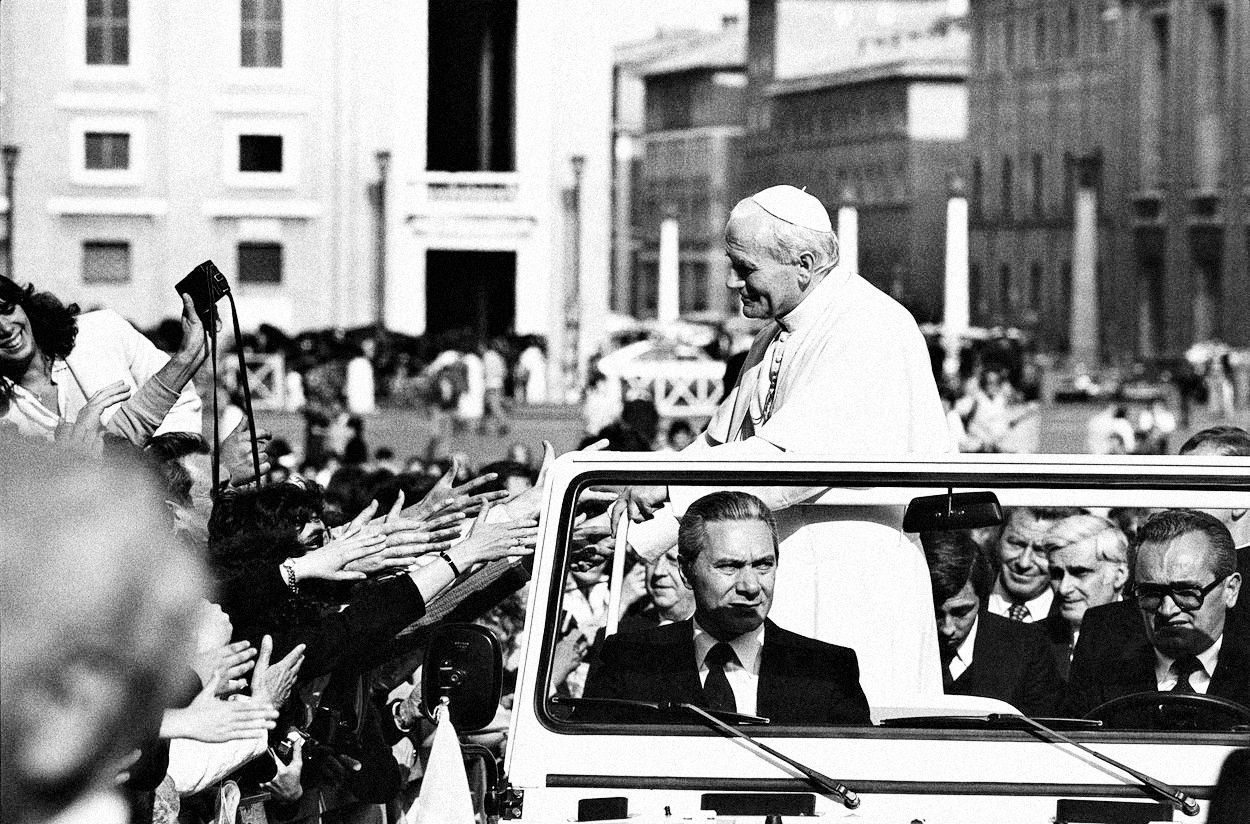 Jednorázové užití / Fotogalerie / Tak vypadal Atentát na papeže Jana Pavla II. / Profimedia
