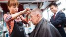 Jednou se Andrej Babiš nechal v Sapě ostříhat. Účtenku ale od vietnamské kadeřnice nedostal.