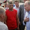 Geroj Putin osobně vyrazil bojovat s plameny