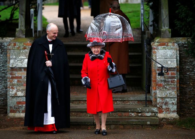 Britská královská rodina slaví Vánoce