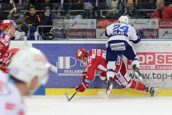 ELH, Kometa-Třinec: Michal Gulaši (24) - Ján Sýkora