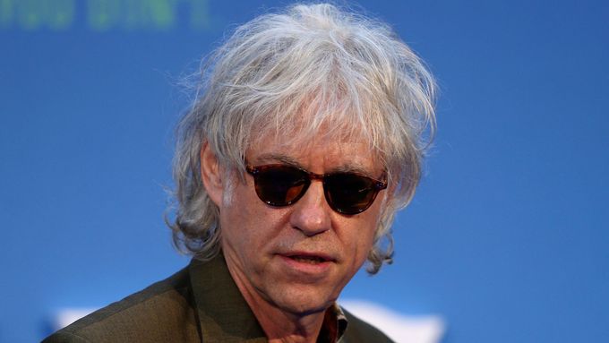 Zpěvák Bob Geldof se do Česka vrátí po desítkách let.