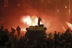 Oslavy války s Izraelem v Egyptě kalí nepokoje a mrtví