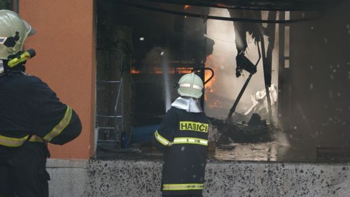 Požár šicí dílny v Lubenci