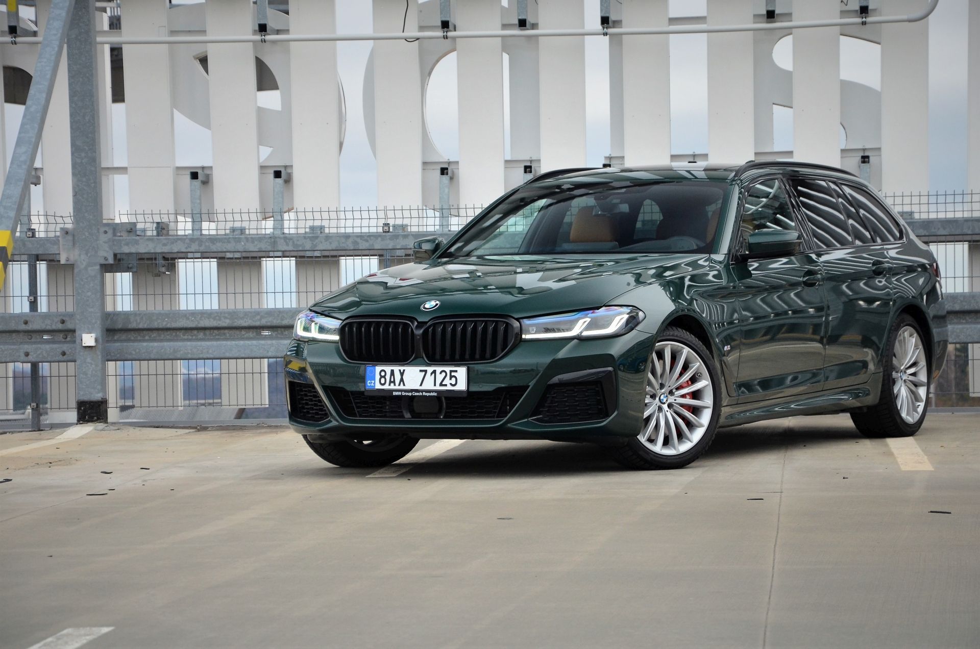 BMW 540i xDrive Touring 2021