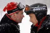 Kolegové a kamarádi - nejen v práci, ale i mimo ni. Před dvěma lety se Medveděv s Putinem vypravili na generální zkoušku sjezdovek, které budou sjíždět v roce 2014 olympijští lyžaři.